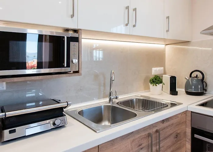 Lia's One * Mantouki