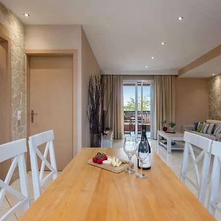 Apartment Lia's One Mantouki